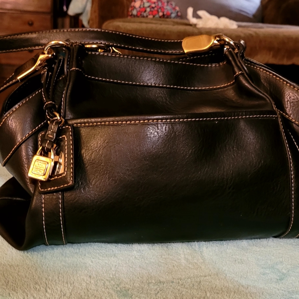 Liz Claiborne leather tote bag